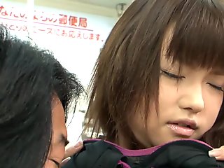 Japonky žena vážné setkání s perem v hardcore